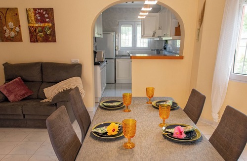 Les Deveses House | Casa Deveses, 2 Schlafzimmer, Privates Grundstück, 2 Minuten zu Fuß zum Strand