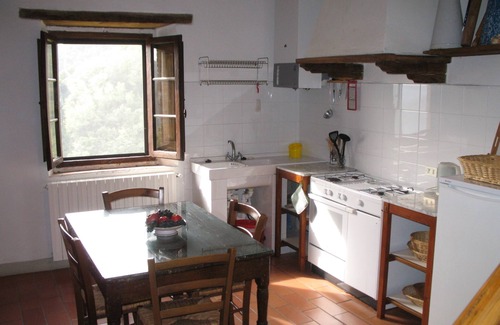 Pietrabuona House | Casa di Alfiero del Podere Cima di Zano - apartment for 4 people