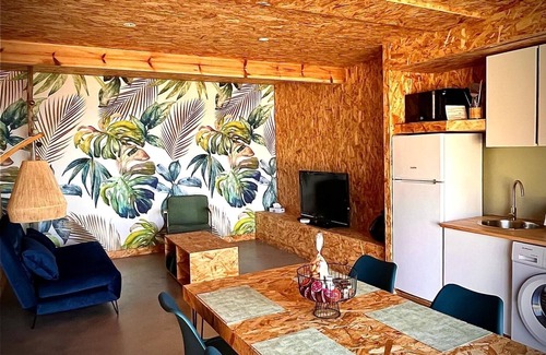 Cardo Villa | Casa Di Legnu, downstairs villa on the heights of BASTIA