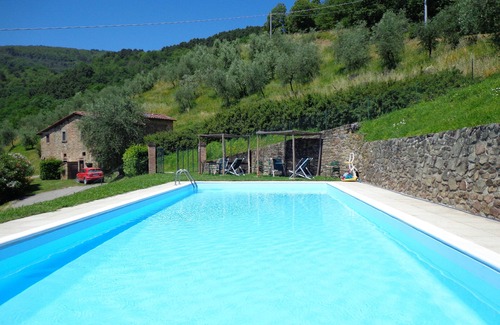 Pietrabuona House | Casa di Mezzo del PodereVilla - apartment for 4 people