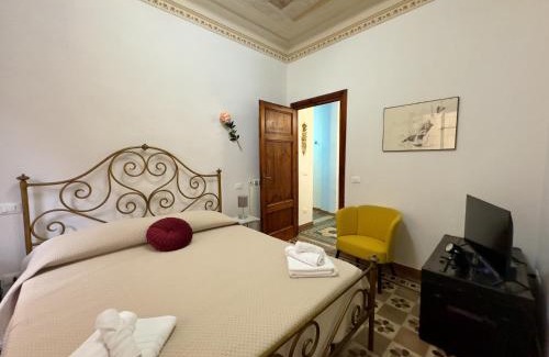 Lucca Historical Center Apartment | Casa di Olga - Historical Apartment inside the Walls