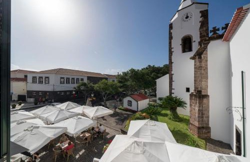 Santa Cruz House | Casa do Beiral by An Island Apart