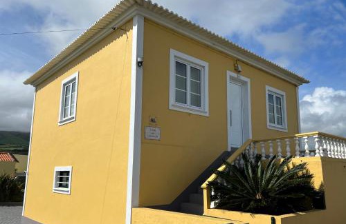 Praia da Vitoria House | CASA do CAMINHO
