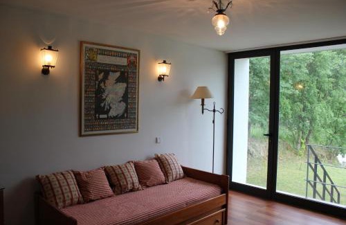 Pacos de Gaiolo House | Casa do Lavadouro