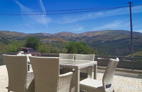 Castro Daire House | Casa do Mosteiro de Cabril-Quinta Da Malhada