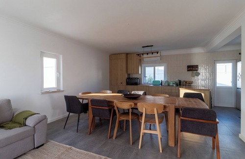 Aldeia do Meco Villa | Casa do Mural - Heated salt pool, games room, garden and beaches nearby!