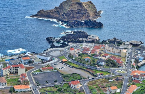 Porto Moniz Apartment | Casa do Pescador, a Home in Madeira