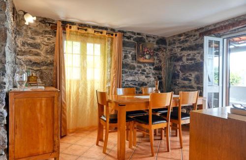 Arco da Calheta House | Casa do Pombal, a Home in Madeira