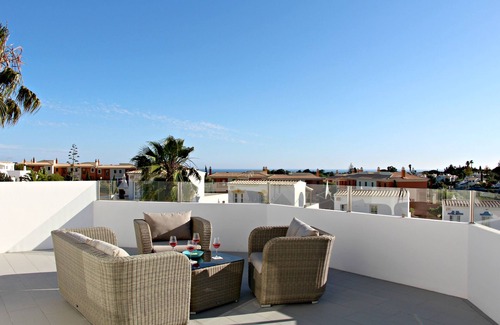 Mato Serrao Villa | Casa do Sol - 4 bedroom luxury villa with pool, BBQ area & sea views, Carvoeiro
