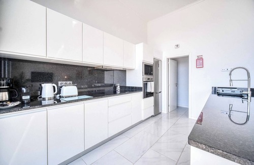 Estrela da Calheta Villa | Casa dos Amores - Three Bedroom Villa, Sleeps 6