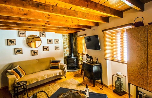 Covilha Cottage | Casa dos Jasmins - Holiday Rentals