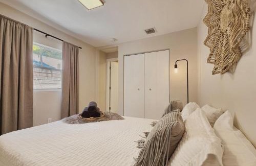 River Oaks House | Casa Eden - Half mile to Lauderdale Marine Center - 4 bedrooms - 2 bathrooms