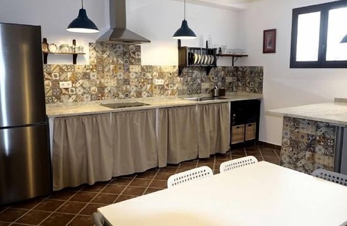 Linares de la Sierra Cottage | Casa El Naranjo Dulce for 8 people