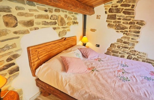 Castel Focognano House | Casa Elia Comfortable holiday residence