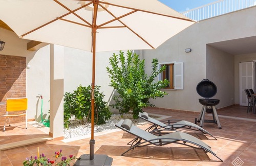Can Picafort Villa | Casa Embat - Beautiful house with terrace 150 meters from the beach