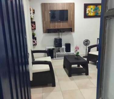 Flandes House | Casa en Alquiler Tipo Campestre en Conjunto Residencial - FLANDES TOLIMA