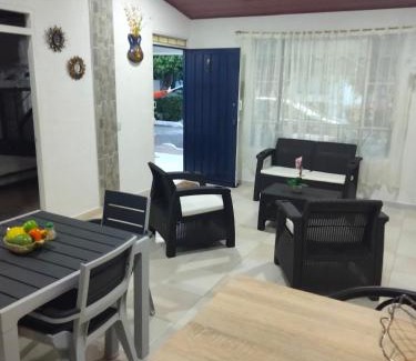 Flandes House | Casa en Alquiler Tipo Campestre en Conjunto Residencial - FLANDES TOLIMA