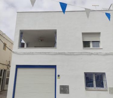 Salobrena House | Casa en Salobreña, La Caleta, a 200m de la playa con garaje privado