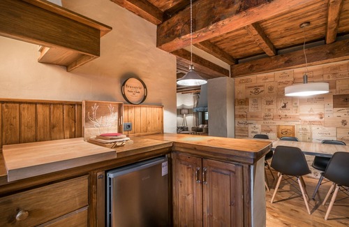 Arties Ski Chalet | Casa Es Pletieus Cozy mountain house for 8 people in Arties