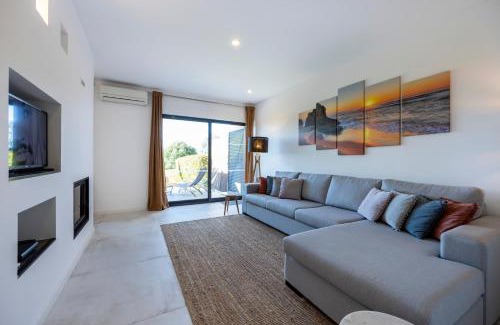 Cerro de Aguia House | Casa Esmarand