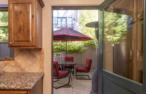Downtown Santa Fe Condo | Casa Esperanza | Elegant 2BR Walk to Santa Fe Plaza