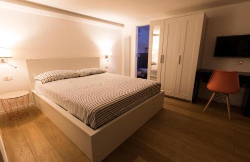 Quartieri Spagnoli Apartment | Casa Fabrizio Ai Gradoni Di Chiaia