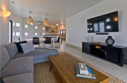 Cabo Bello House | Casa Famlee - A Duplex House (sleeps 8) with Pool & Hot Tub in Cabo San Lucas!
