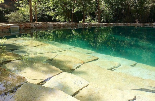 Chiusi House | Casa Fattorina E: A characteristic and welcoming apartment surrounded by the greenery, with Free WI-FI.