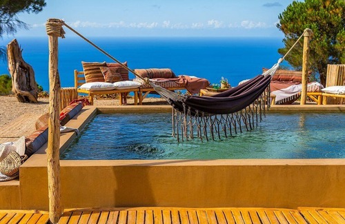 Cefalu House | Casa Fenicottero: A characteristic cottage in a quiet position, located on a hillside above the sea, with Free WI-FI.