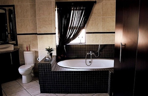 Silver Lakes House | Casa Flora Guesthouse