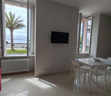 Ospedaletti Apartment | Casa Fronte Mare