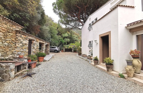 Bastia Villa | Casa Galli- Beautiful villa in the heart of town with swimming pool