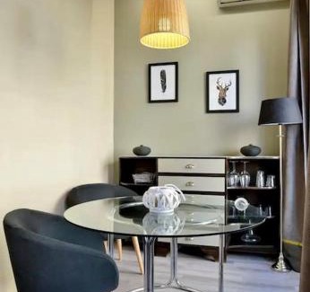 Brive-la-Gaillarde Apartment | Casa Gambetta #4 - Cosy T2 avec Clim & Balcon - Hyper Centre Brive