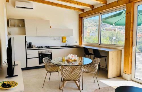 Santa Teresa di Riva House | Casa Ginlò