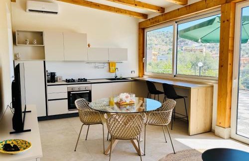 Santa Teresa di Riva House | Casa Ginlò