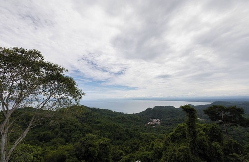 Jaco Villa | Casa Grande Caletas is an exquisite villa featuring 5 luxurious rooms