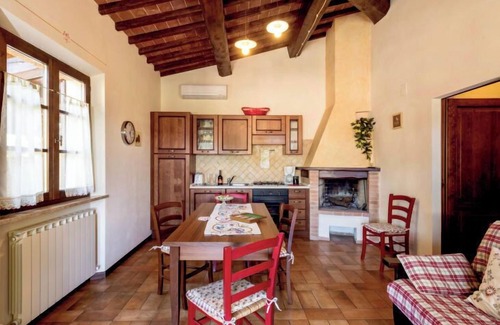 Popoltaio-Schiacciato House | Casa Graziani by Interhome