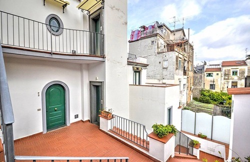 Sorrento Historic Centre House | Casa Graziella B: A characteristic apartment located in the center of Sorrento, with Free WI-FI.