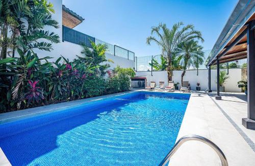 Jaco House | Casa Gris in Jaco
