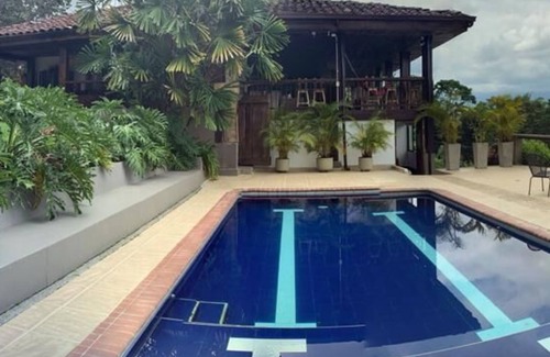 Pueblo Tapao Hotel | CASA HOTEL MÁLAGA