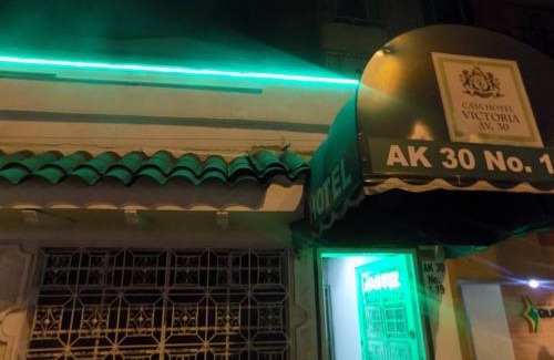 Puente Aranda Hotel | CASA HOTEL VICTORIA Av 30