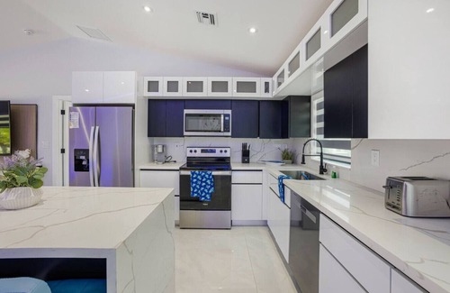 Lauderdale Isles House | Casa Iguana/LuxWaterfront Oasis/3bedroom/2bath