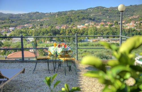 Diano Castello Apartment | Casa Ilaria