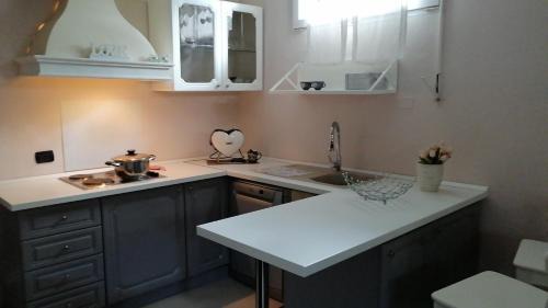 Riparbella House | Casa in collina "la farfalla"