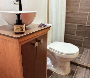 Jardin Apartment | Casa incluyendo Glamping! 13 personas, Familias con niños