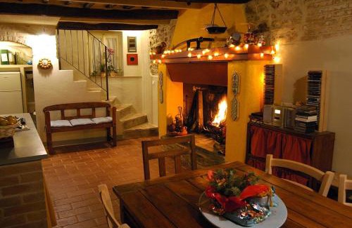 Collesanto House | Casa intera con giardino