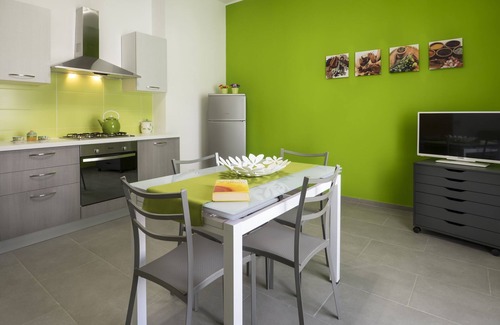 Marina di Ragusa Apartment | Casa Iride 1 is located in the center of the tiny village of Marina di Ragusa.