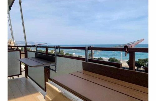 Borghetto Santo Spirito Apartment | Casa Isa a 30 metri dalla spiaggia