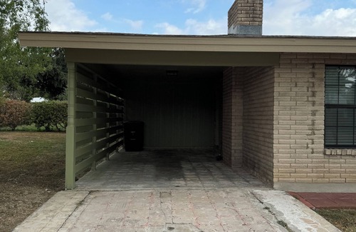 Eagle Pass House | Casa Itzel - 4 bd/2 bath