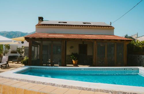 Salobrena Ski Chalet | Casa Julia Costa Tropical